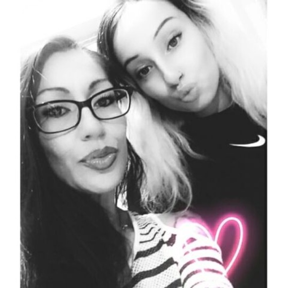 Meet your Posher, Tracey - Picture 1 of 1